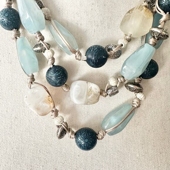 Chico's Triple Strand Large Blue Gem Stone Acrylic Chunky Statement Necklace - Picture 4 of 7